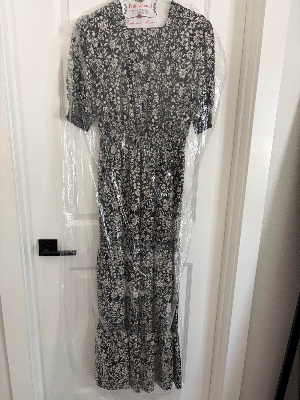 Max studio dress size M